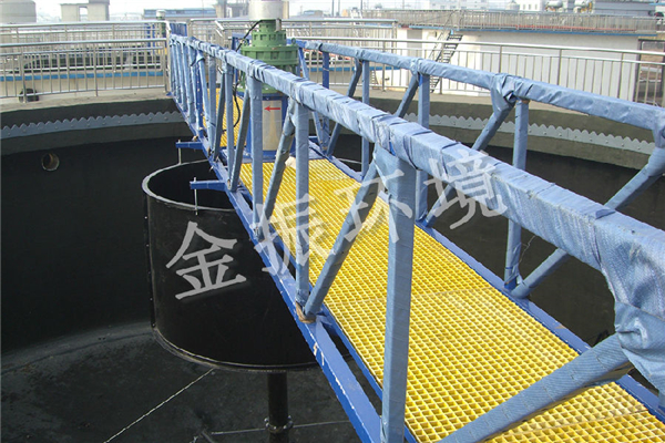 中心傳動懸掛式濃縮機 中心傳動懸掛式濃縮機